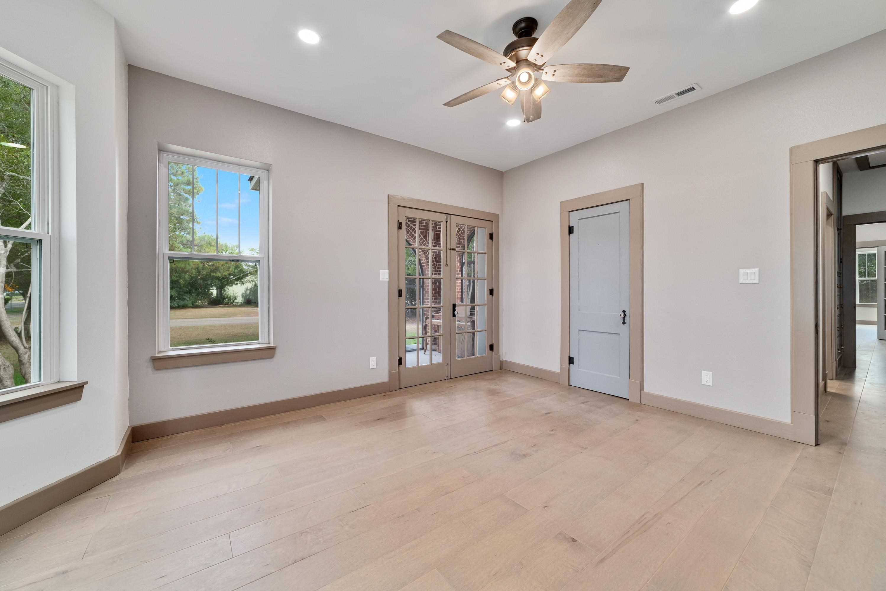 320 East Laurel Avenue Foley, AL 36535 - Photo 10 of 25