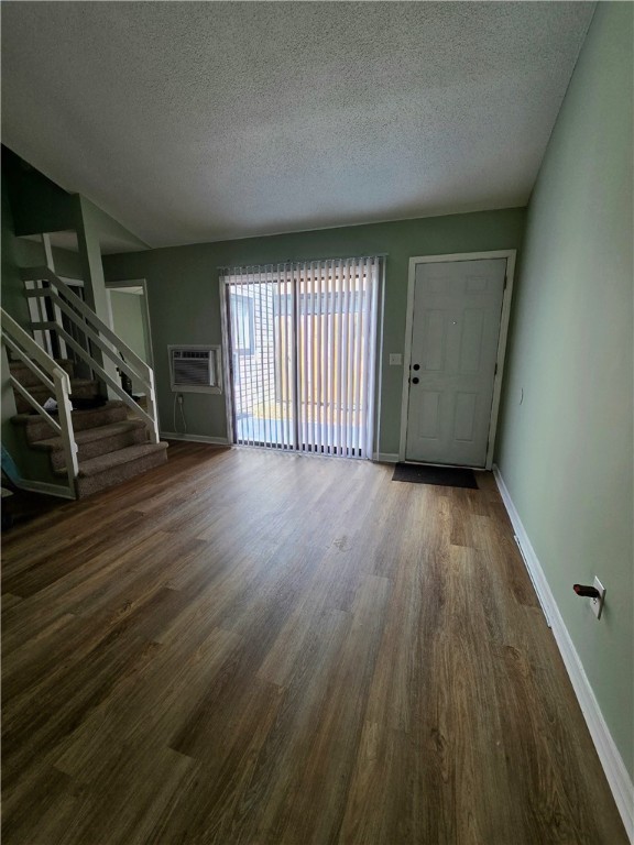 125 Maple Street, Unit 112 Pendleton, SC 29670 - Photo 3 of 9