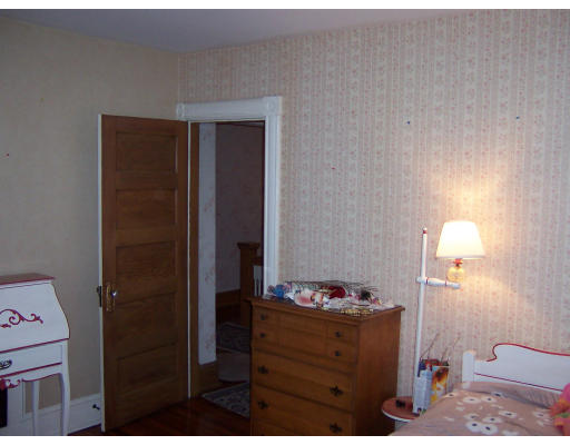 26 Ardmore Street Springfield, MA 01104 - Photo 11 of 22 Gallery Image 11