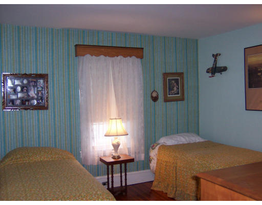 26 Ardmore Street Springfield, MA 01104 - Photo 10 of 22 Gallery Image 10