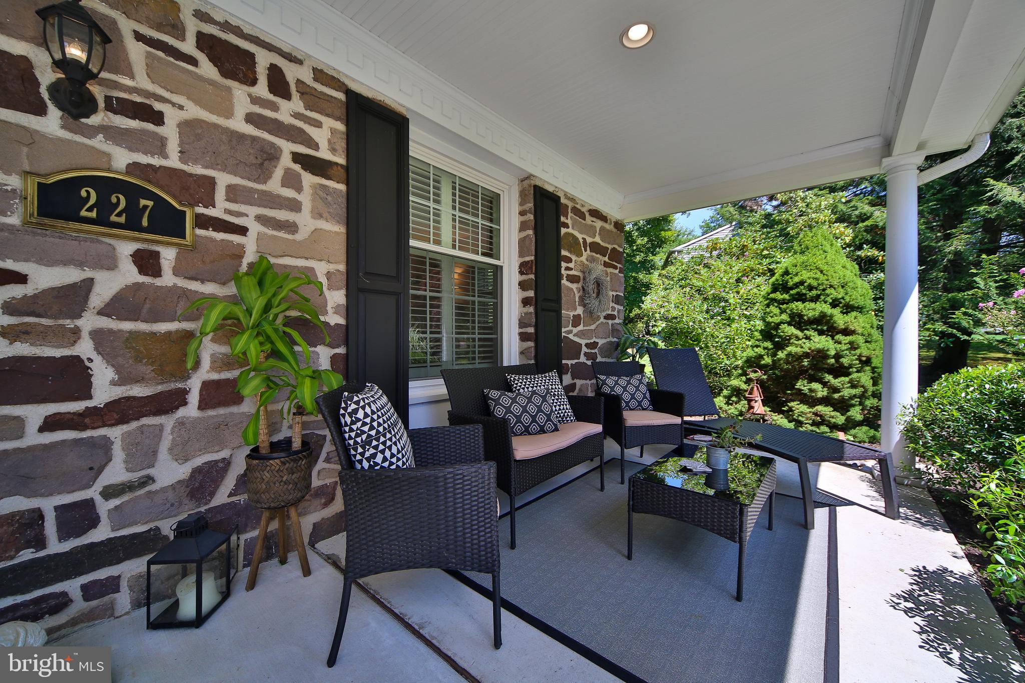 227 Coach Road Langhorne, PA 19047 - Photo 3 of 22 Gallery Image 3