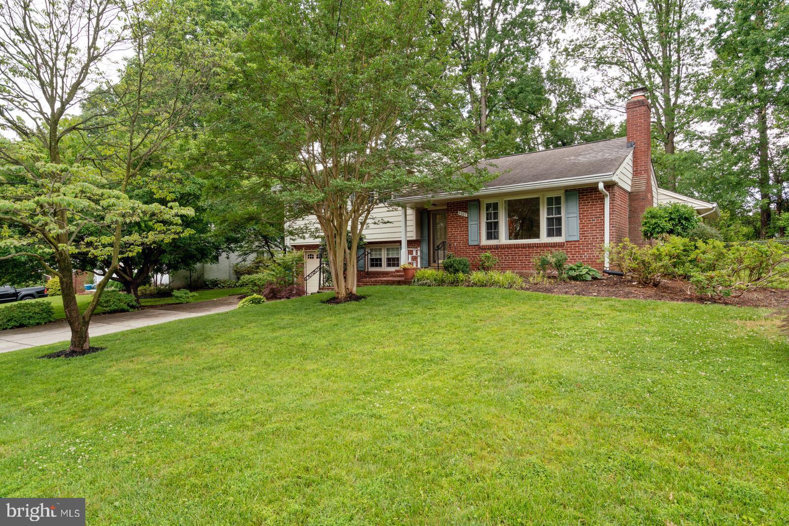 5207 Milland Street Springfield, VA 22151 - Photo 3 of 32 Gallery Image 3