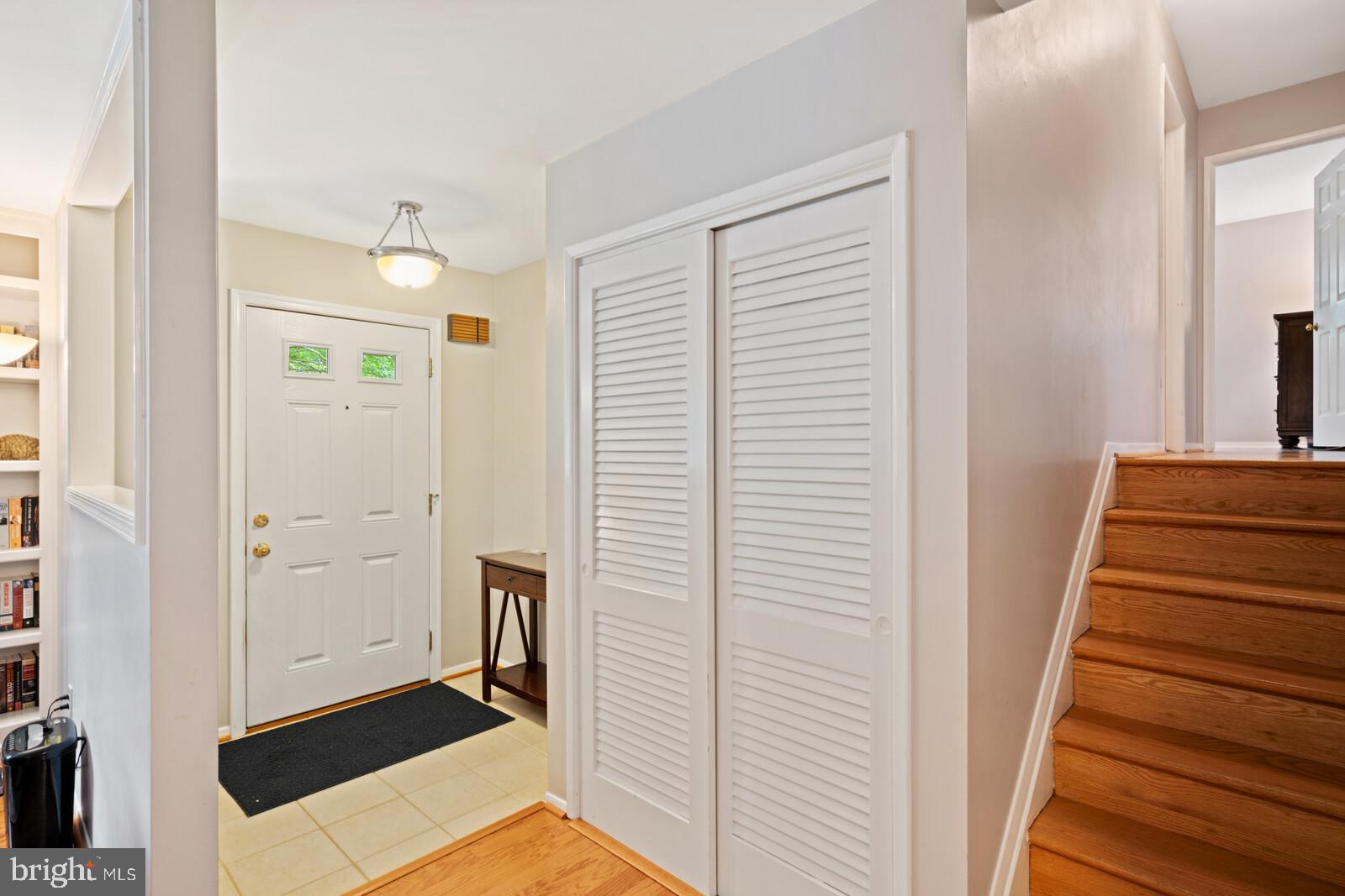 5207 Milland Street Springfield, VA 22151 - Photo 4 of 32 Gallery Image 4