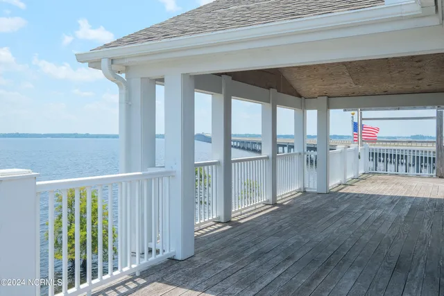 $1,950,000 | 108 Wharf Landing Drive, Edenton, NC 27932