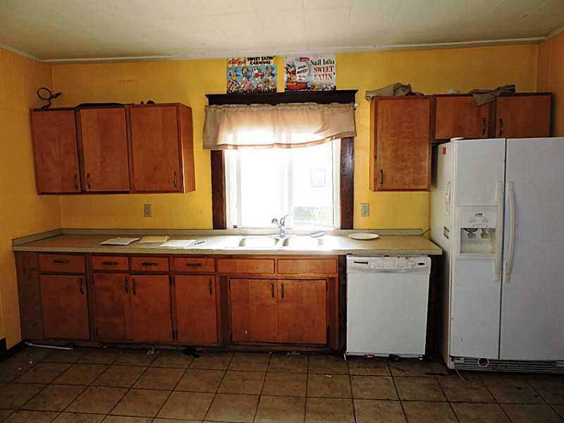 21541 Maplewood Road Maplewood, OH 45340 - Photo 4 of 19