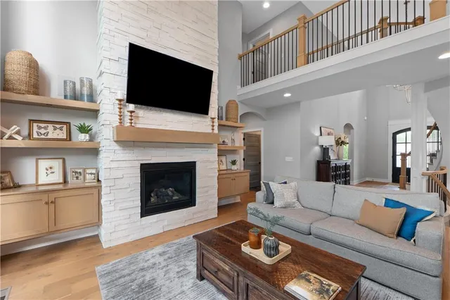 $1,365,000 | 23717 West 118th Terrace, Olathe, KS 66061