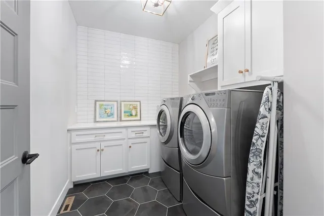 $1,365,000 | 23717 West 118th Terrace, Olathe, KS 66061