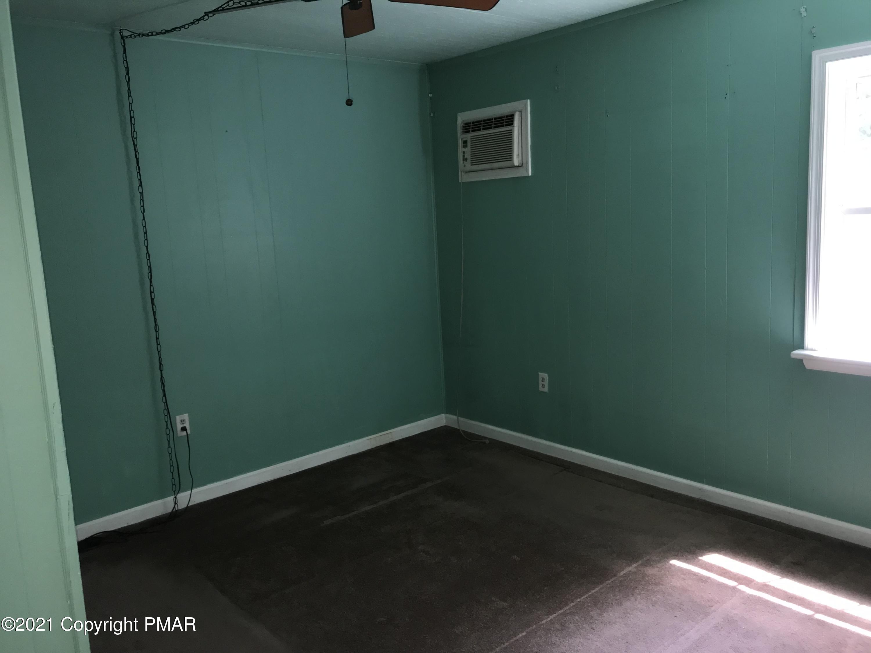 116 Hemlock Road Stroudsburg, PA 18360 - Photo 6 of 16 MBR