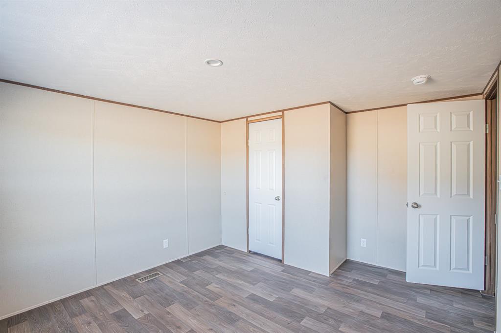 245 Lelon Lane Springtown, TX 76082 - Photo 30 of 37 a view of an empty room