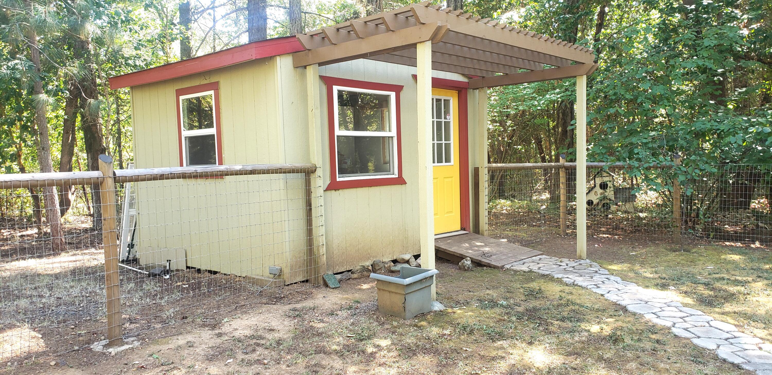 393 North Old Stage Road Cave Junction, OR 97523 - Photo 19 of 21 Storage shed in back yard.