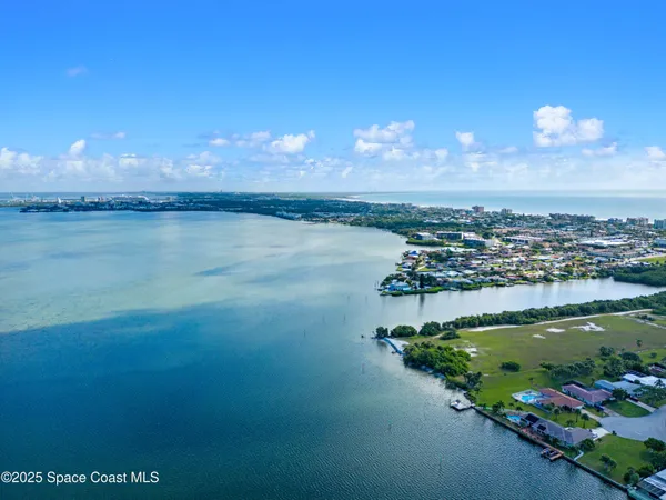 $239,900 | 5630 North Banana River Boulevard, Cocoa Beach, FL 32931