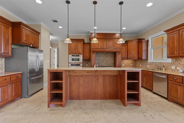 $1,500,000 | 25003 Montana Creek Crossing, Marble Falls, TX 78654