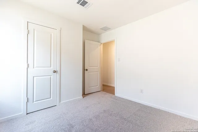 $1,500 | 787 Bullsnake Trail, New Braunfels, TX 78132