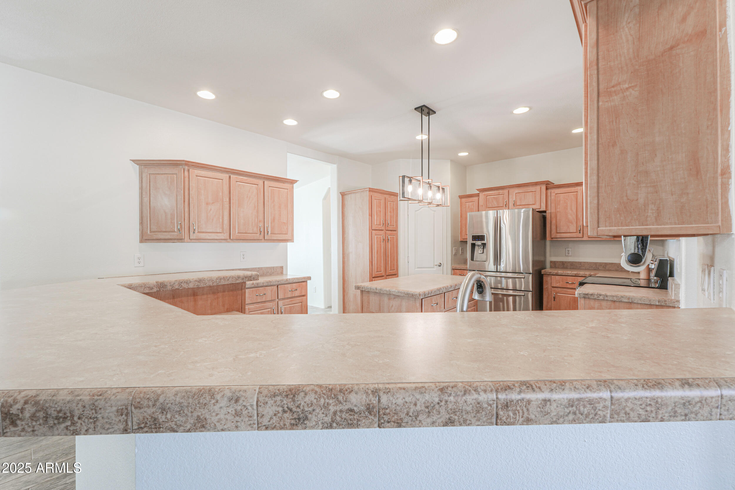 176 North Acacia Road Apache Junction, AZ 85119 - Photo 8 of 65 176 N Acacia Rd