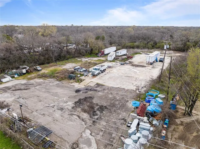 $1,000,000 | 9105 C F Hawn Freeway, Dallas, TX 75217