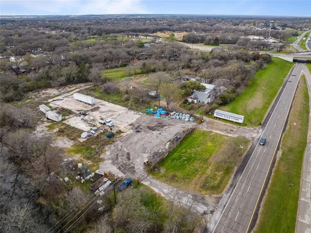 $1,000,000 | 9105 C F Hawn Freeway, Dallas, TX 75217