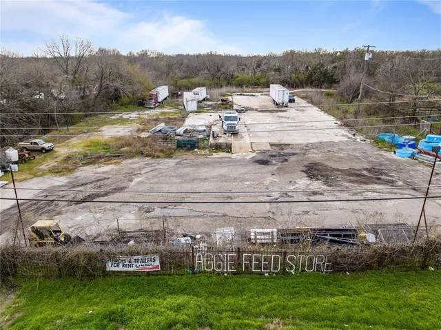 $1,000,000 | 9105 C F Hawn Freeway, Dallas, TX 75217