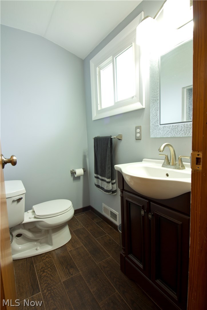 6880 Revere Road Cleveland, OH 44130 - Photo 13 of 20 Gallery Image 13