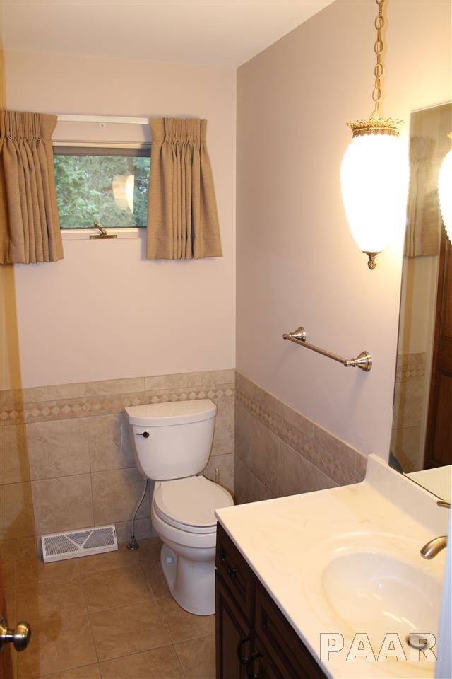 310 West Northgate Road Peoria, IL 61614 - Photo 17 of 34 Gallery Image 17