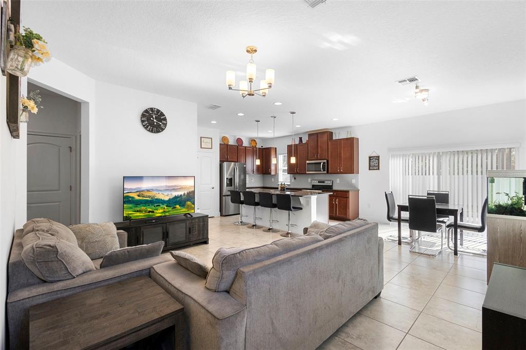 5601 Estero Loop Port Orange, FL 32128 - Photo 10 of 42