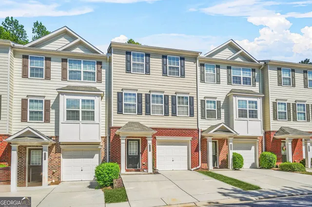 $269,700 | 6887 Slate Stone Way Southeast, Unit 3, Mableton, GA 30126