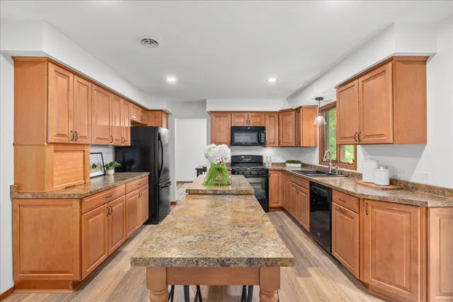 $565,000 | 1735 US Highway 63, New Richmond, WI 54017