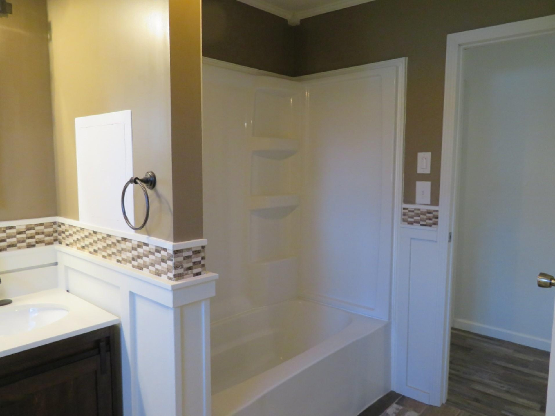 69505 Thomas Road White Pigeon, MI 49099 - Photo 13 of 31 Bathroom 2
