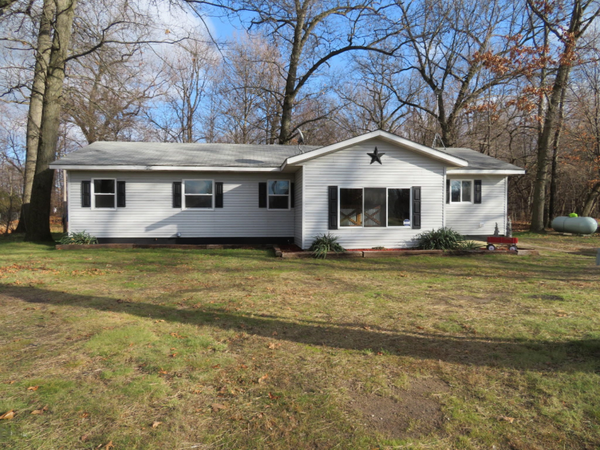 69505 Thomas Road White Pigeon, MI 49099 - Photo 2 of 31 Front
