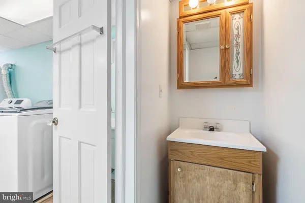 $830,000 | 5216 Clifton Street, Alexandria, VA 22312