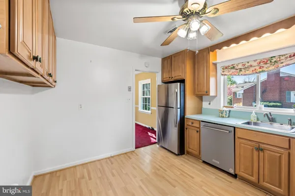 $830,000 | 5216 Clifton Street, Alexandria, VA 22312
