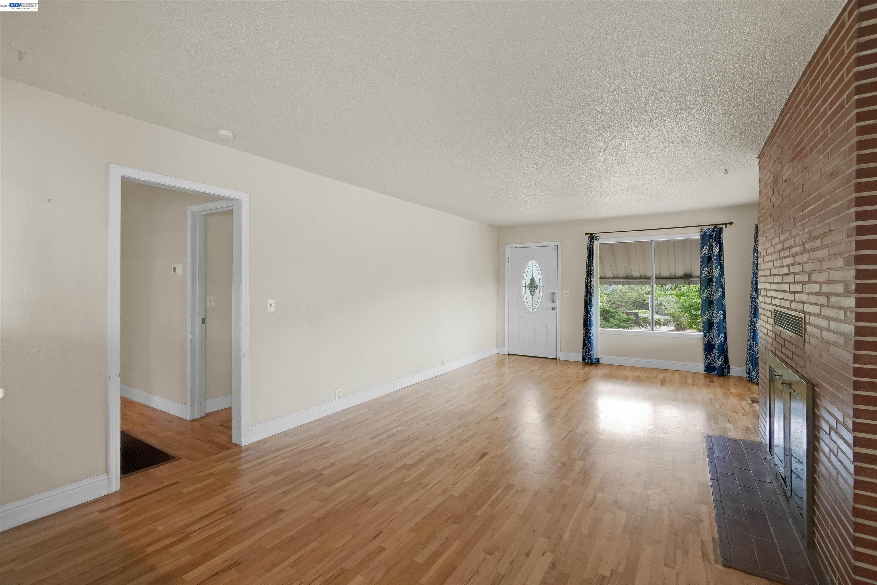 26027 Clover Road Hayward, CA 94542 - Photo 15 of 62