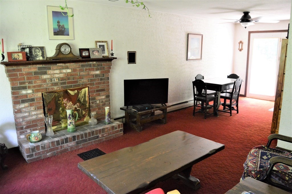40 Davidson Road Charlton, MA 01507 - Photo 2 of 16