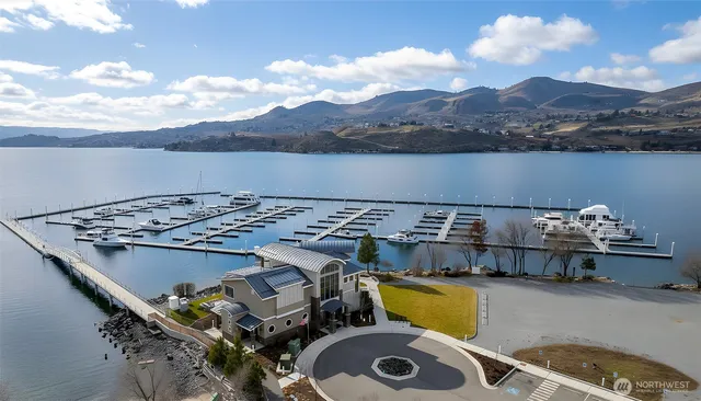 $99,000 | 1350 West Woodin Avenue, Unit D11, Chelan, WA 98816