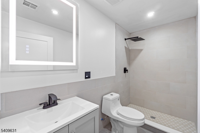 481 15th Avenue, Unit 2 Newark, NJ 07103 - Photo 12 of 21