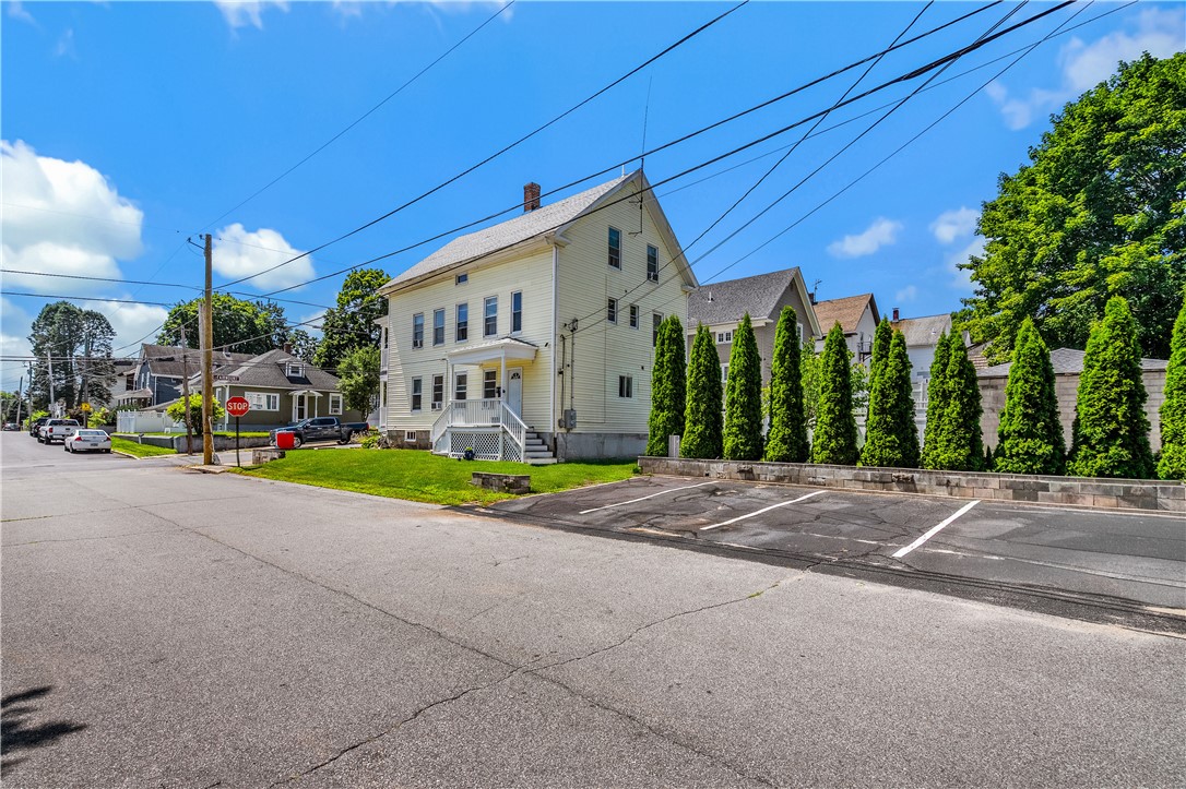 553 Fairmount Street Woonsocket, RI 02895 - Photo 36 of 49