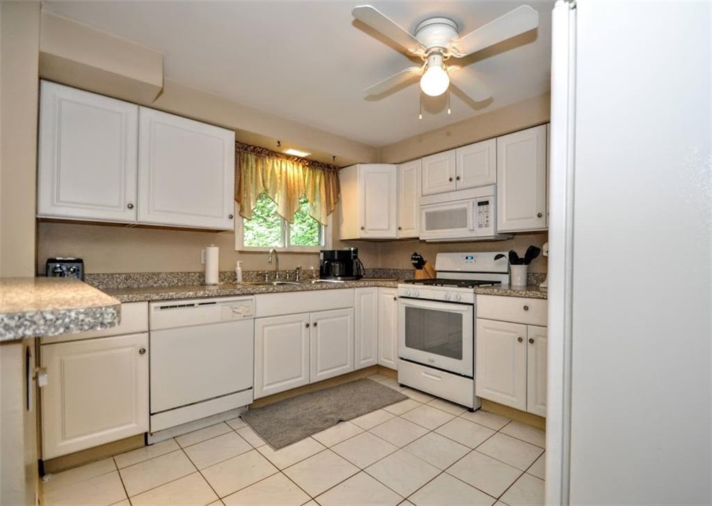 6033 Poketa Road Verona, PA 15147 - Photo 17 of 25 Gallery Image 17
