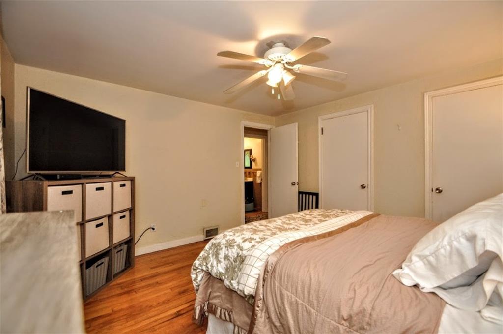 6033 Poketa Road Verona, PA 15147 - Photo 19 of 25 Gallery Image 19