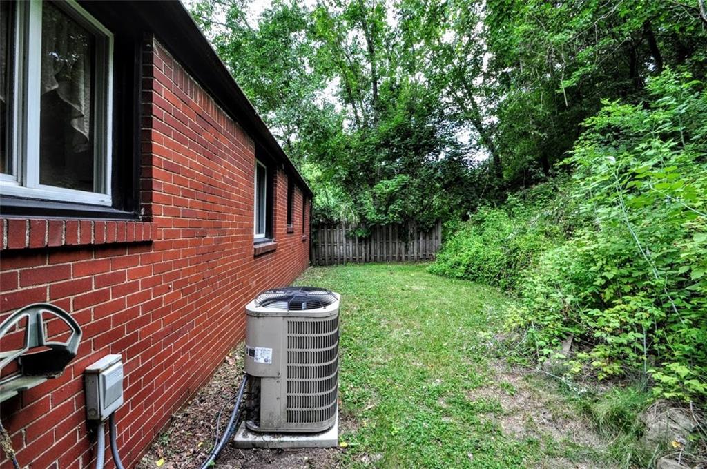 6033 Poketa Road Verona, PA 15147 - Photo 6 of 25 Gallery Image 6