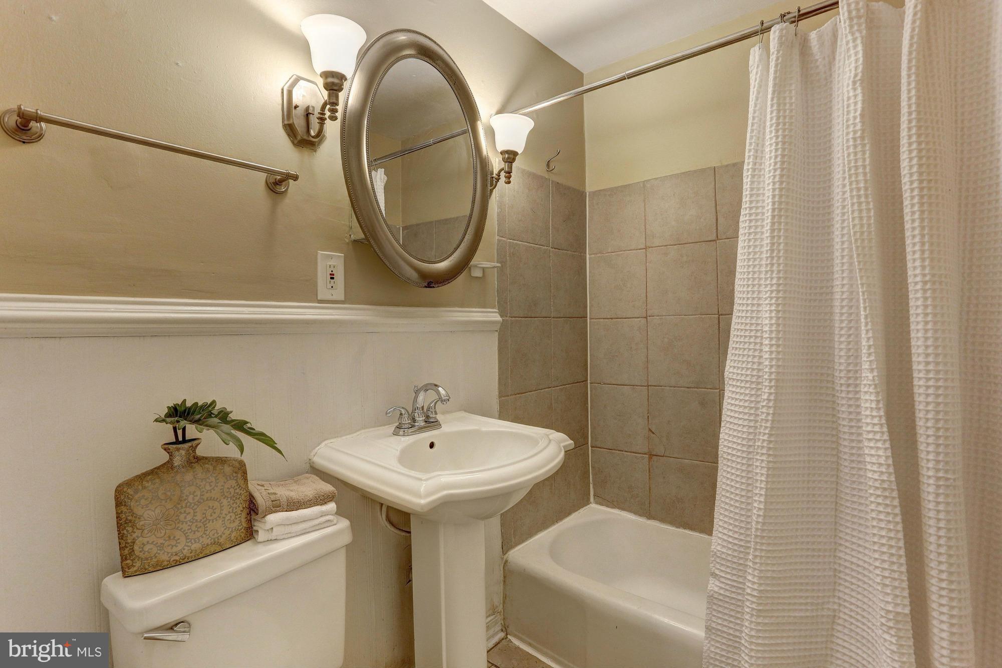 8620 Manchester Road, Unit 1 Silver Spring, MD 20901 - Photo 15 of 24 Bath