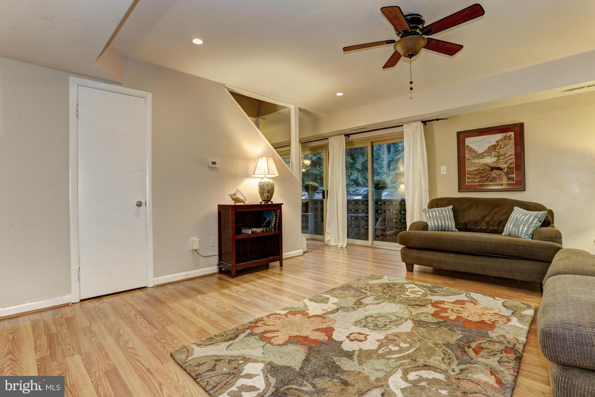 8620 Manchester Road, Unit 1 Silver Spring, MD 20901 - Photo 3 of 24 Living Room