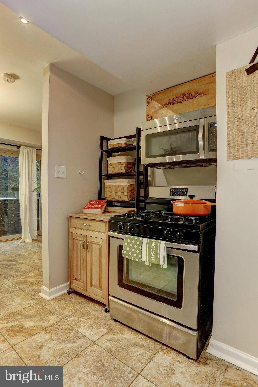 8620 Manchester Road, Unit 1 Silver Spring, MD 20901 - Photo 10 of 24 Kitchen