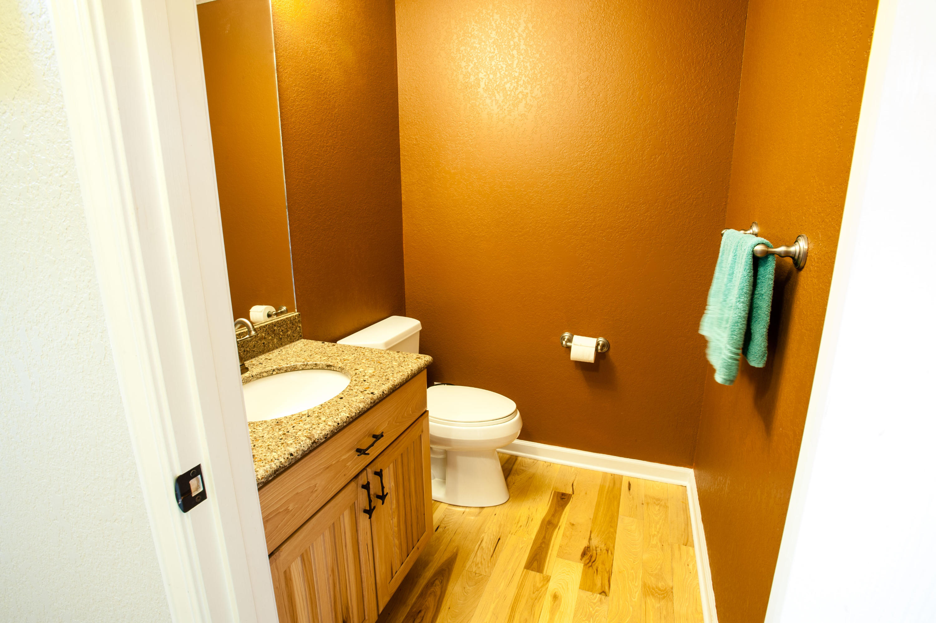 147 Inway Lane Round O, SC 29474 - Photo 8 of 28 Half Bath