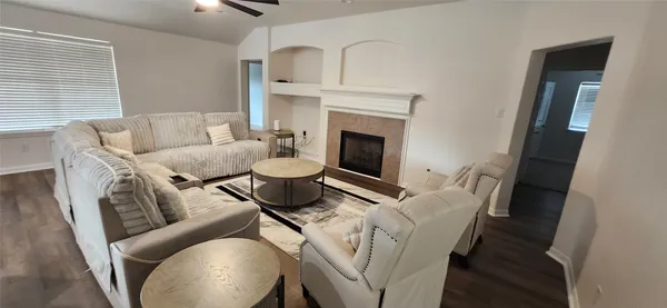 $2,299 | 17238 Maple Hollow Drive, Sugar Land, TX 77498