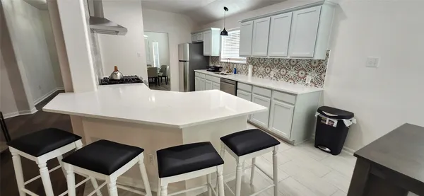 $2,299 | 17238 Maple Hollow Drive, Sugar Land, TX 77498