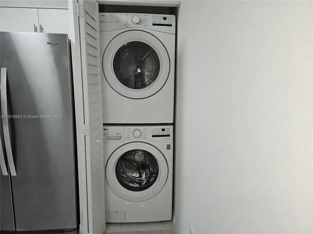 $3,000 | 311 West Park Drive, Unit 10113, Miami, FL 33172