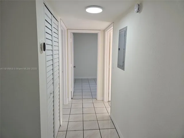$3,000 | 311 West Park Drive, Unit 10113, Miami, FL 33172