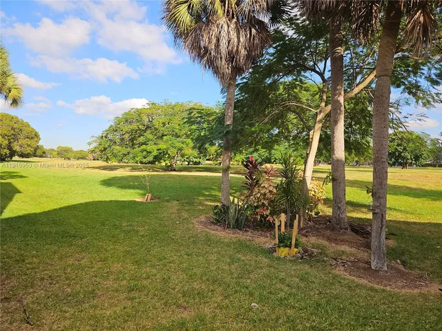 $3,000 | 311 West Park Drive, Unit 10113, Miami, FL 33172