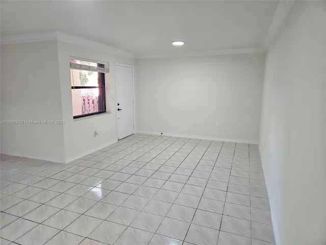 $3,000 | 311 West Park Drive, Unit 10113, Miami, FL 33172
