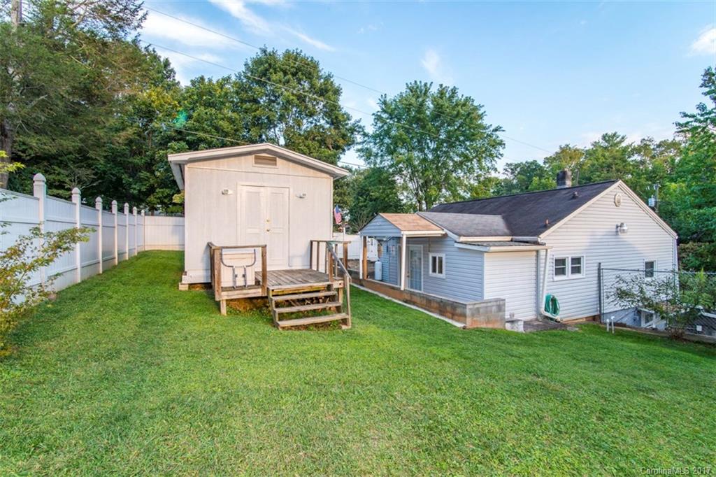 29 Huffman Road Asheville, NC 28806 - Photo 3 of 16 Gallery Image 3