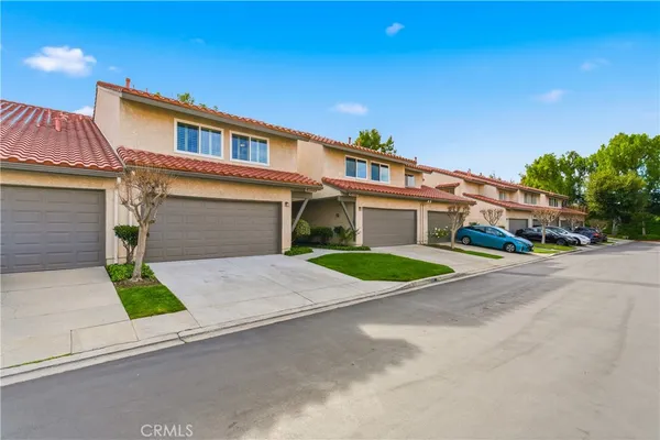 $790,000 | 19237 Index Street, Unit 4, Porter Ranch, CA 91326
